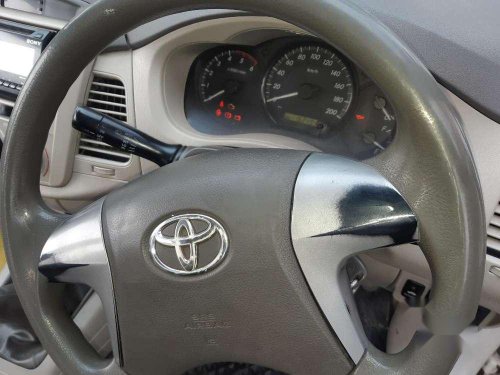 Used Toyota Innova 2.5 G 8 STR BS-III, 2012, Diesel MT for sale in Agra 