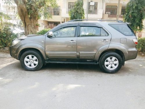 Toyota Fortuner 3.0 Diesel 2011 MT for sale in New Delhi