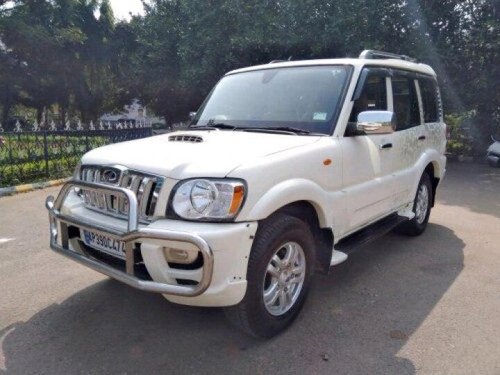 Mahindra Scorpio VLX 4WD AIRBAG BSIV 2013 MT in Visakhapatnam