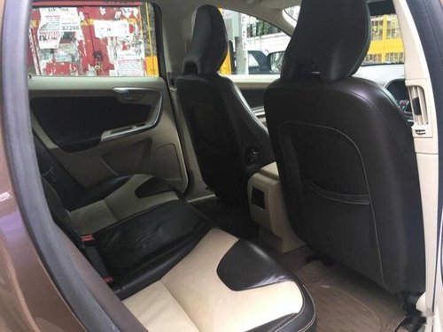 Used Volvo XC60 D3 Kinetic 2012 AT for sale in Mumbai 