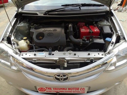 Toyota Platinum Etios GD 2013 MT for sale in Kolkata