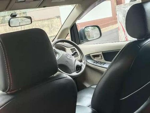 Toyota Innova 2012 MT for sale in Kochi