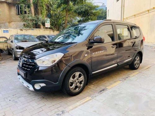 Renault Lodgy 110 PS RXZ 7 STR STEPWAY, 2015, Diesel MT in Kolkata