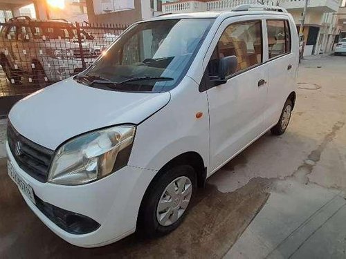 Maruti Suzuki Wagon R 1.0 LXi, 2012, MT for sale in Anand 