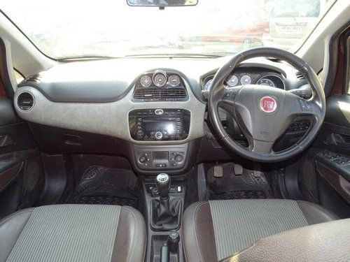 Fiat Avventura MULTIJET Emotion 2015 MT for sale in Kolkata 