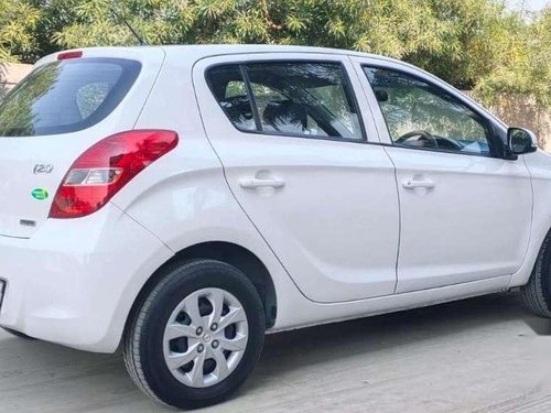 Used Hyundai i20 Magna 2012 MT for sale in Vadodara 