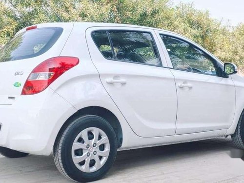 Used Hyundai i20 Magna 2012 MT for sale in Vadodara 