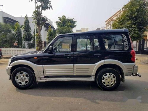 Used 2006 Mahindra Scorpio MT for sale in Ahmedabad 