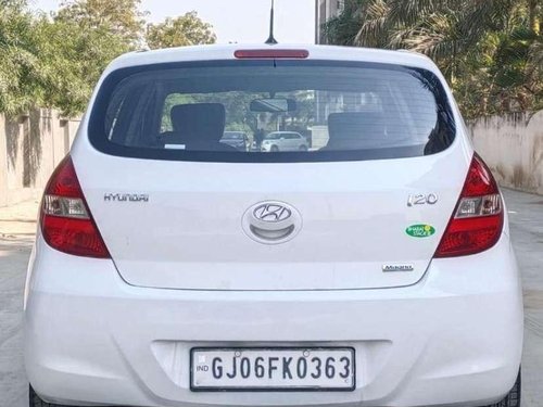 Used Hyundai i20 Magna 2012 MT for sale in Vadodara 