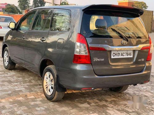 Used 2010 Toyota Innova MT for sale in Chandigarh 