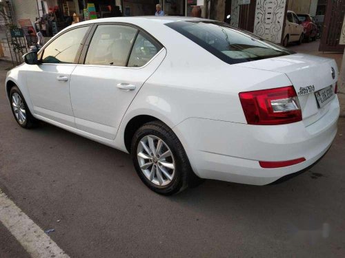 Skoda Octavia Elegance 2.0 TDI CR Automatic, 2015, Diesel AT in Surat