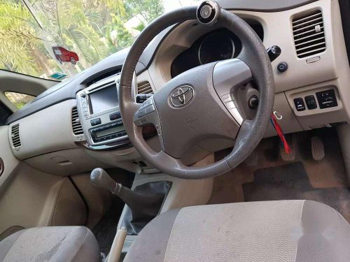 Toyota Innova 2013 MT for sale in Kanhangad