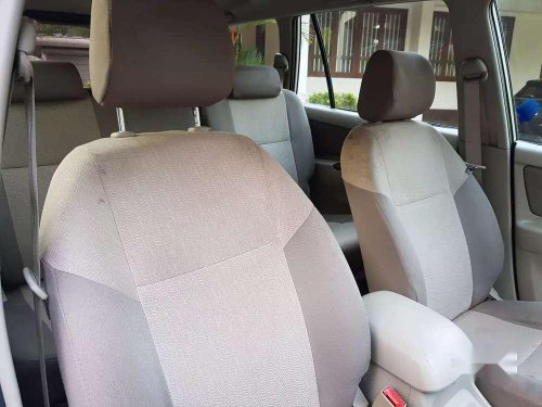 Toyota Innova 2013 MT for sale in Kanhangad