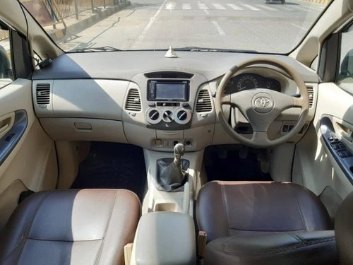 Used 2010 Toyota Innova 2004-2011 MT for sale in Mumbai