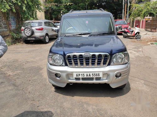 Mahindra Scorpio DX 2.6 Turbo 7 Str 2005 MT in Hyderabad 