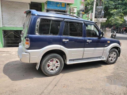 Mahindra Scorpio DX 2.6 Turbo 7 Str 2005 MT in Hyderabad 