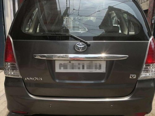 Used 2010 Toyota Innova MT for sale in Ludhiana 