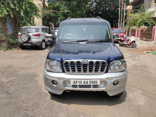 Mahindra Scorpio DX 2.6 Turbo 7 Str 2005 MT in Hyderabad 