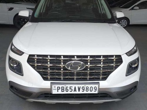Hyundai Venue 2019 AT for sale in Panchkula