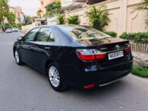 Used Toyota Camry 2015 AT for sale in New Delhi