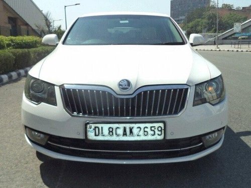 Used 2015 Skoda Superb 1.8 TSI AT for sale in New Delhi