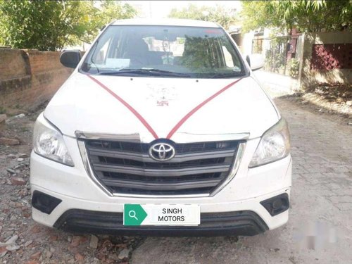 Used Toyota Innova 2.5 GX 8 STR 2011 MT for sale in Gorakhpur 