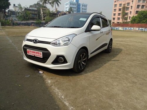 Hyundai Grand i10 Sportz 2015 MT for sale in Kolkata