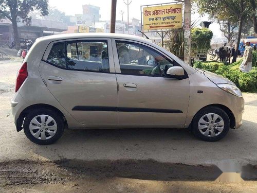 Hyundai i10 Magna 2012 MT for sale in Dehradun