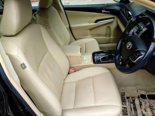 Toyota Camry 2.5 Hybrid 2017 AT for sale in New Delhi