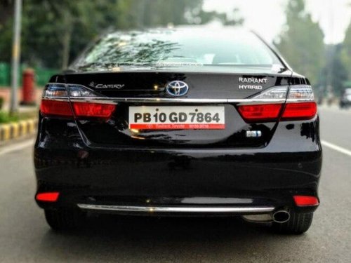 Toyota Camry 2.5 Hybrid 2017 AT for sale in New Delhi