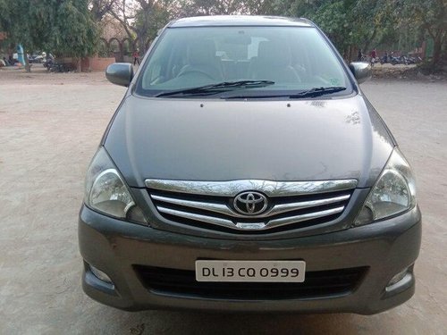 2011 Toyota Innova 2004-2011 MT for sale in New Delhi