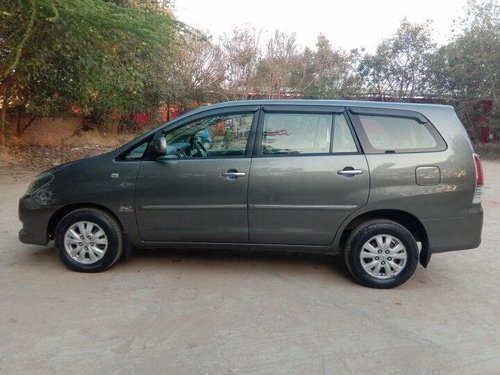 2011 Toyota Innova 2004-2011 MT for sale in New Delhi