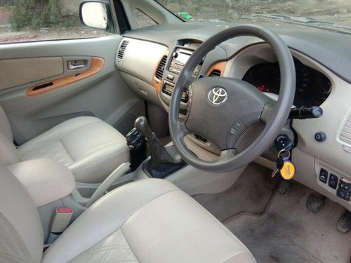 2011 Toyota Innova 2004-2011 MT for sale in New Delhi