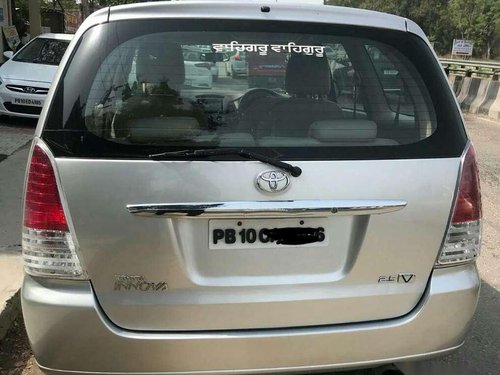 Used 2006 Toyota Innova MT for sale in Ludhiana 