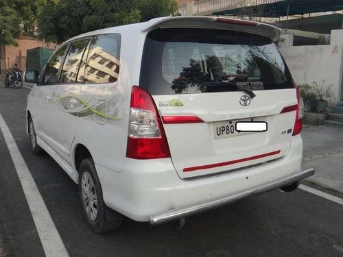 Toyota Innova 2.5 G BS III 8 STR, 2014, Diesel MT in Mathura