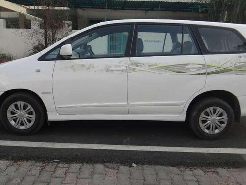 Toyota Innova 2.5 G BS III 8 STR, 2014, Diesel MT in Mathura