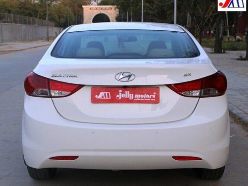 Hyundai Elantra CRDi SX 2014 MT for sale in Ahmedabad 