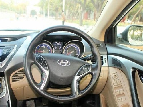 Hyundai Elantra CRDi SX 2014 MT for sale in Ahmedabad 