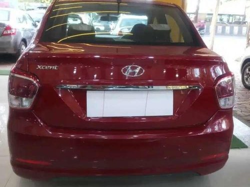 Used 2015 Hyundai Xcent MT for sale in Baramati 
