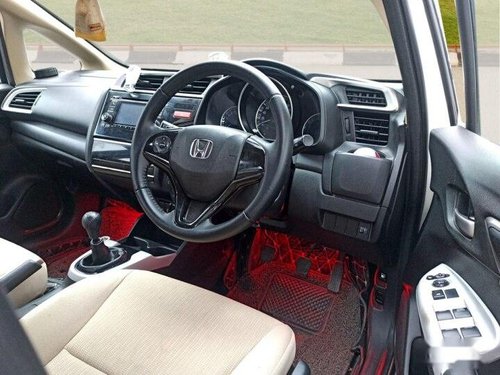Used 2015 Honda Jazz MT for sale in New Delhi 