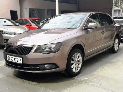 Used 2014 Skoda Superb AT for sale in New Delhi 