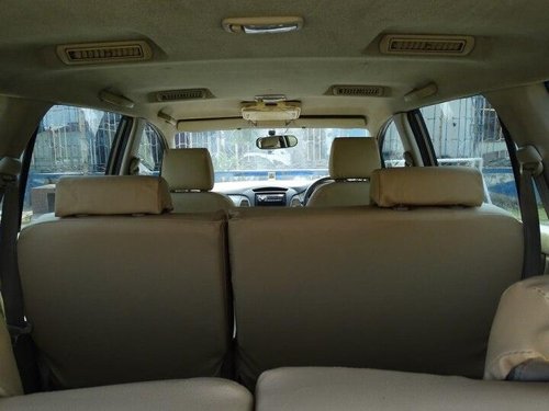 Used Toyota Innova 2.5 GX 8 STR 2011 MT for sale in Kolkata 