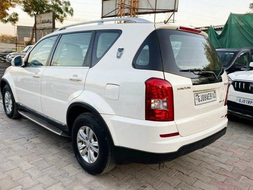 Used Mahindra Ssangyong Rexton RX7 2013 AT in Ahmedabad 