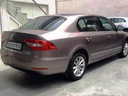 Used 2014 Skoda Superb AT for sale in New Delhi 