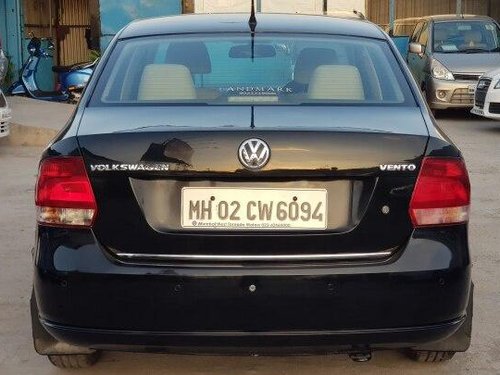 Volkswagen Vento Petrol Highline 2013 MT for sale in Pune