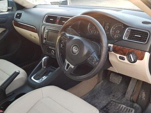 Used 2012 Volkswagen Jetta 2011-2013 2.0L TDI Highline AT in Pune