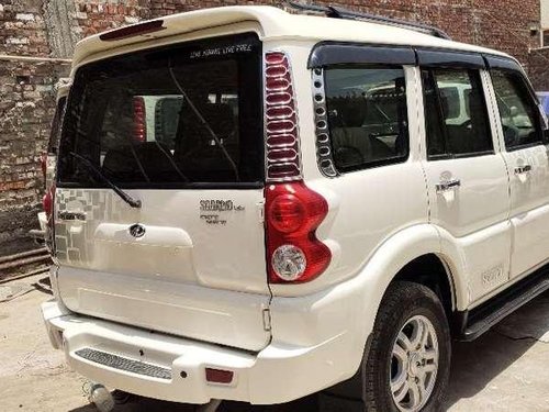 Mahindra Scorpio VLX 2015 MT for sale in Varanasi