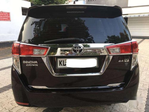 Toyota INNOVA CRYSTA 2.4 V, 2017, Diesel AT in Kozhikode