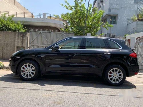 Used Porsche Cayenne Diesel 2011 AT for sale in Nagar