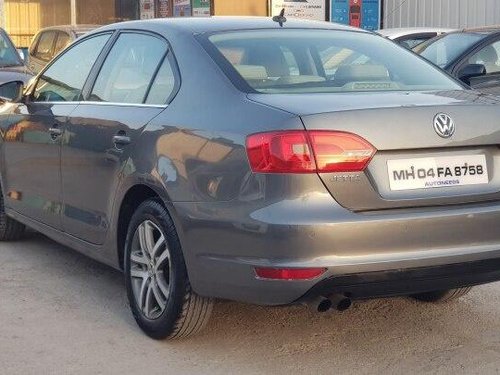 Used 2012 Volkswagen Jetta 2011-2013 2.0L TDI Highline AT in Pune